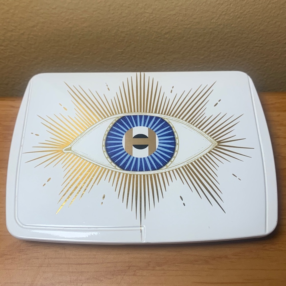 Hourglass Lighting Edit Unlocked - EVIL EYE - Like New, No Box